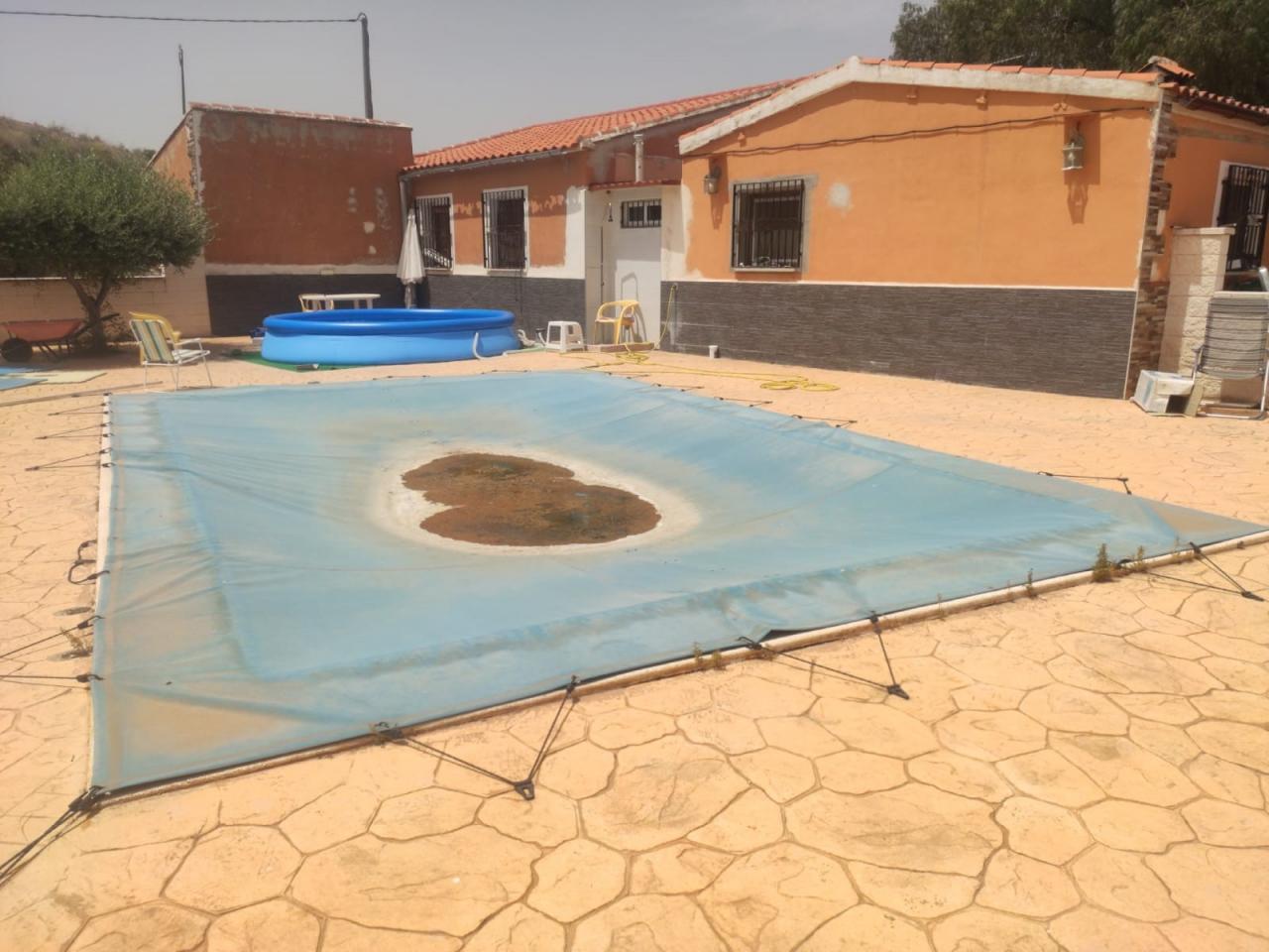 EXCELENTE CHALET CON PARCELA EN MULA